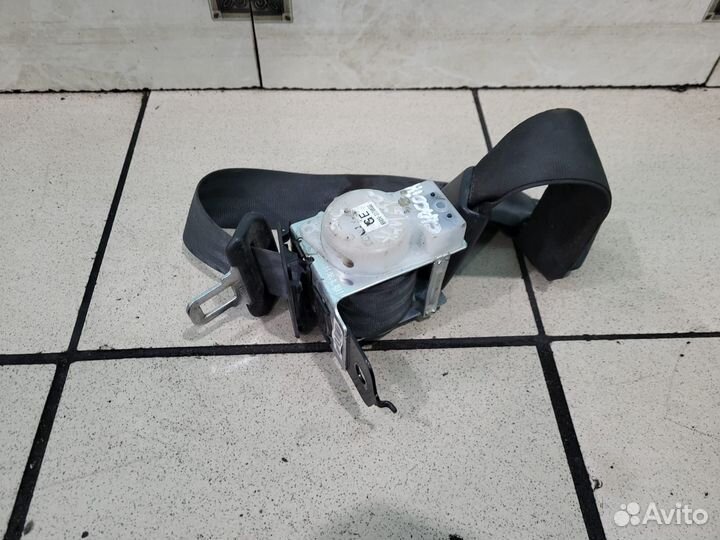 Ремень безопасности задний средний Nissan Almera B