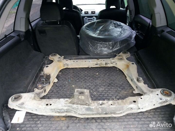 Подрамник двигателя Volvo xc 90