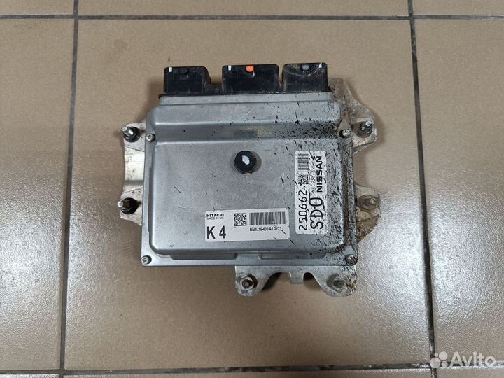 Nissan Qashqai Блок управления двс