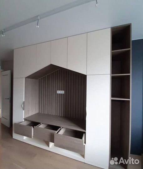 Шкаф распашной / купе