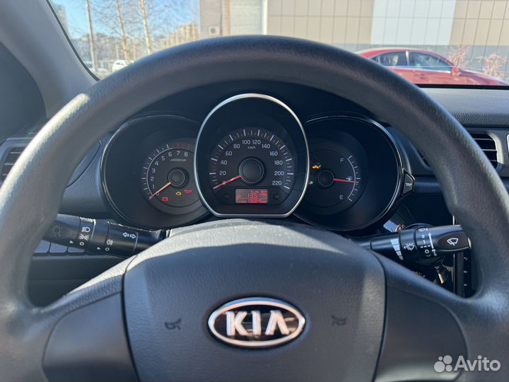 Kia Rio 1.4 AT, 2012, 137 000 км
