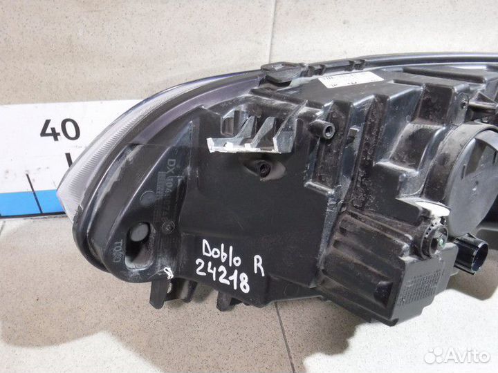 Фара правая Fiat Doblo
