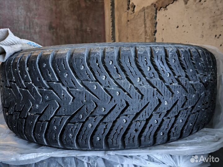 Nokian Tyres Hakkapeliitta 8 SUV 225/55 R19 140