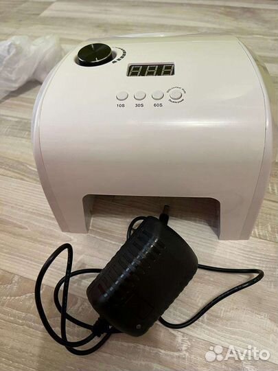 Лампа для ногтей + пылесос