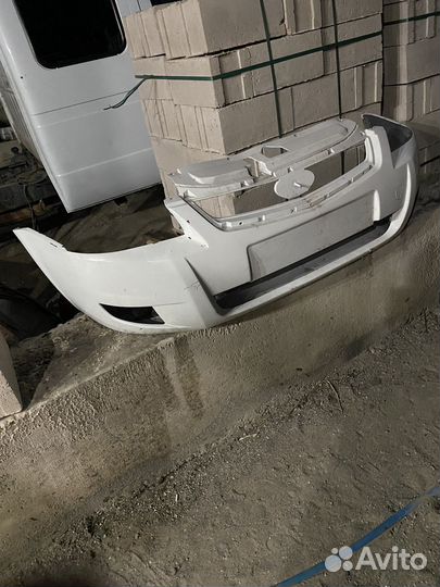 Бампер передний priora