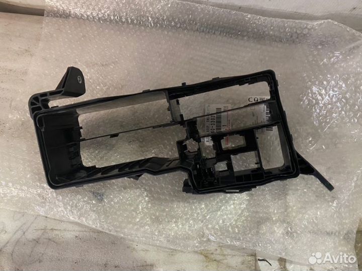 Корпус блока предохранителей Toyota Camry XV50