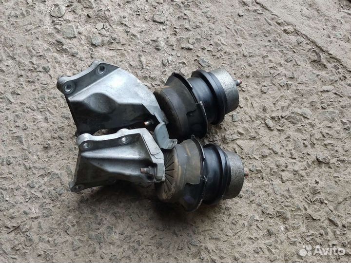 Подушка опоры двс Infiniti Fx37 Fx35 Qx70