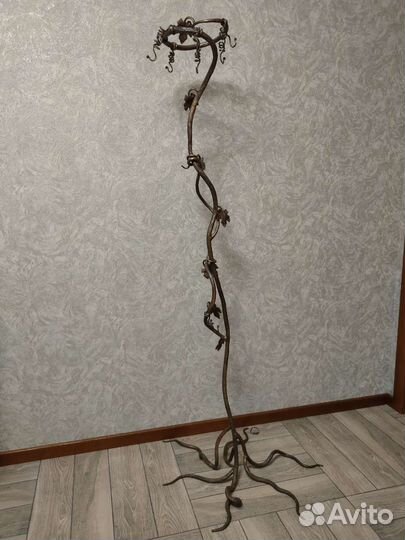 Вешалка напольная кованая