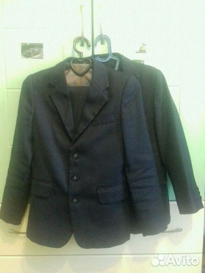 2 школьных костюма