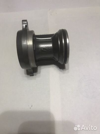 Обойма гребного вала Suzuki DT 8-9.9