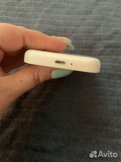 Беспроводная зарядка для iPhone