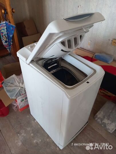 Стиральная машина с вертикальной загрузкой