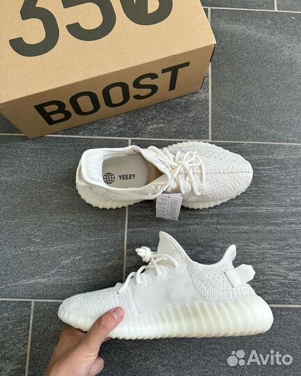 Adidas Yeezy Boost 350 V2 Bone