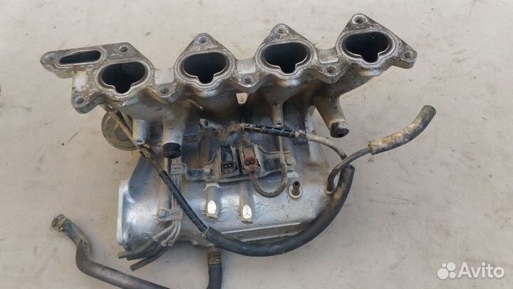 Коллектор впускной для Mitsubishi Carisma (DA)