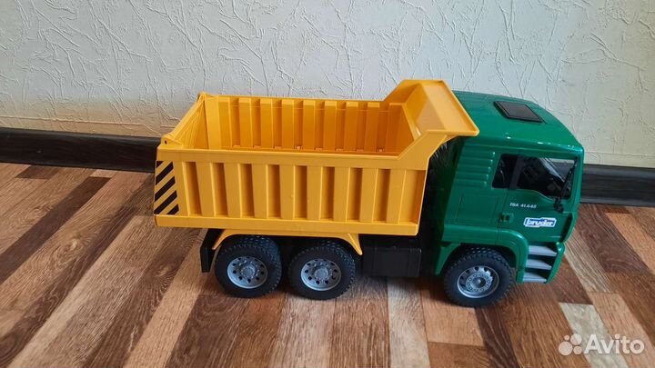 Детский грузовик