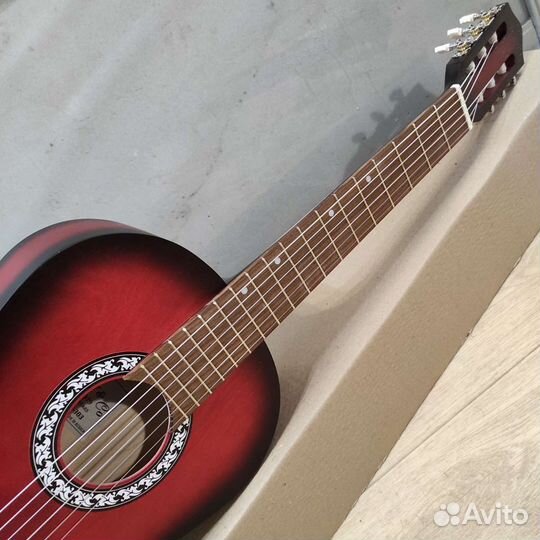 Гитара новая классическая
