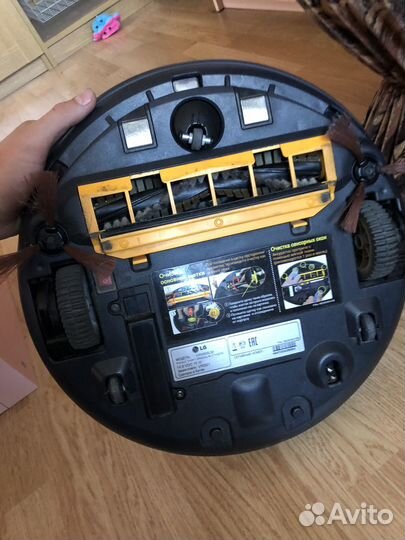 Робот пылесос LG hom bot