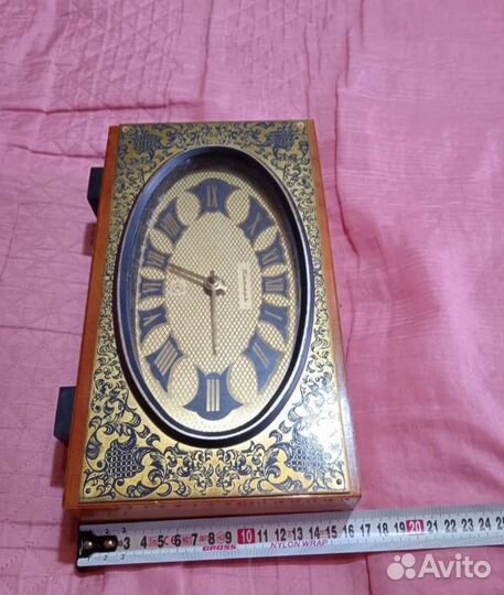 Часы. Молния. Янтарь,настольные.ссср