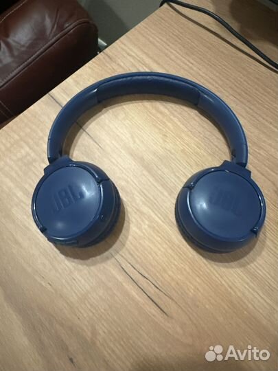 Беспроводные наушники jbl