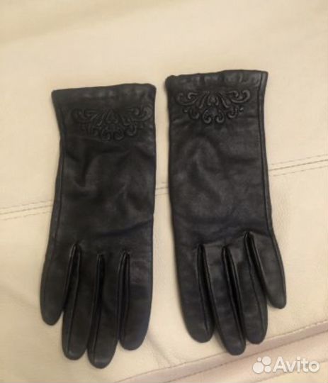 Перчатки женские кожаные