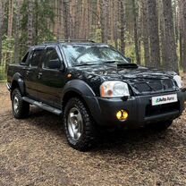 Nissan NP300 2.5 MT, 2013, 319 825 км, с пробегом, цена 950 000 руб.