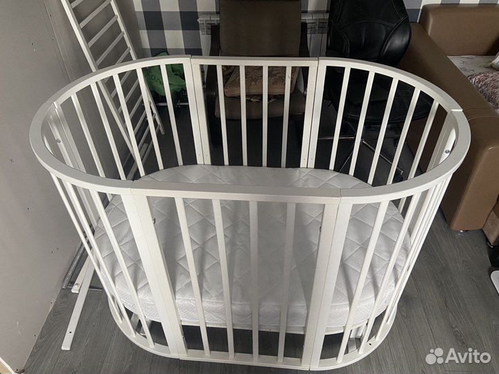 Кроватка овальная
