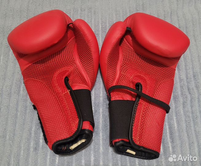 Боксерские перчатки 14 oz