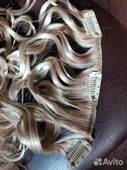 Волосы накладные на заколках