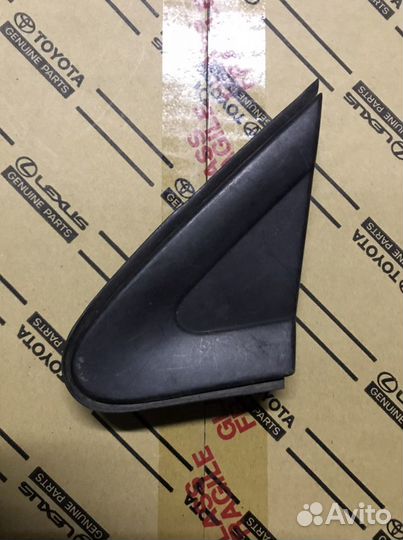 Накладка крыла переднего Mitsubishi Lance 9