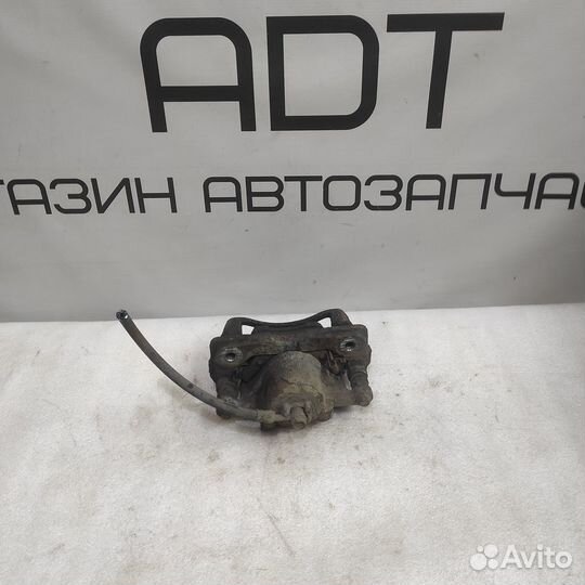 Суппорт тормозной задний правый Honda Civic 8 4D