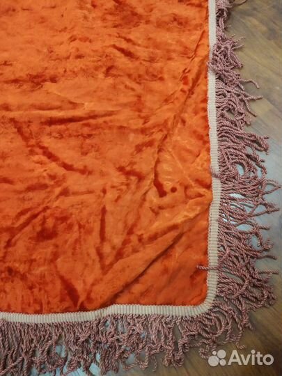 Скатерть плюшевая с бахромой старинная винтаж