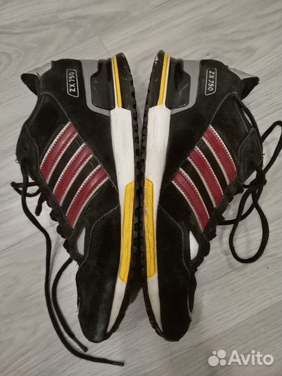 Кроссовки Adidas, модель zx750