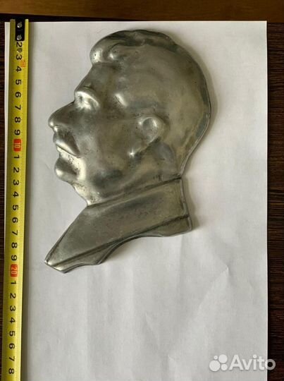 Профиль Сталина