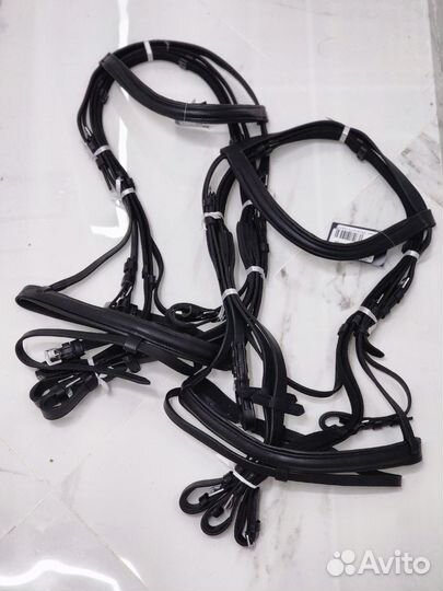 Уздечка для лошади новоя