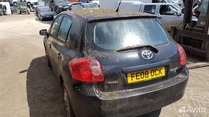 Разбор на запчасти Toyota Auris E15 2006-2012