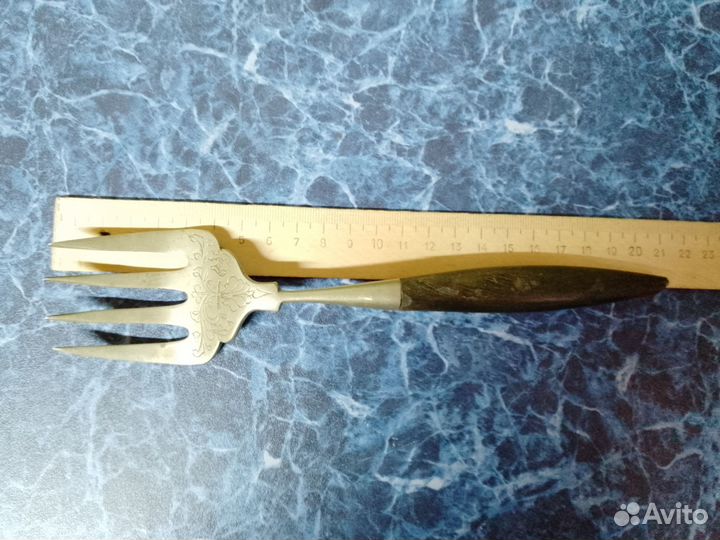 Посеребреная вилка