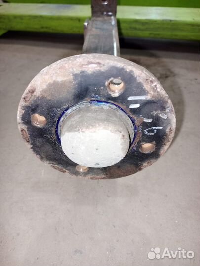 Ось балка для легкового прицепа