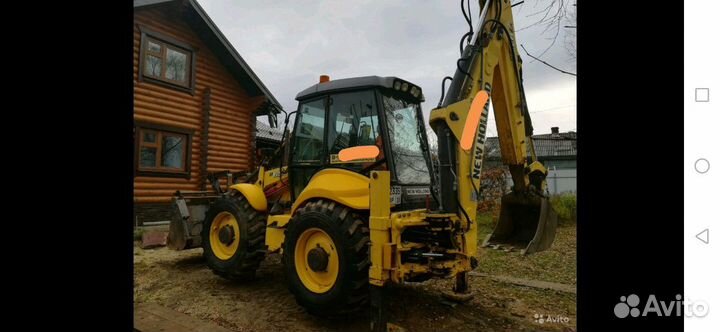 Экскаватор-погрузчик