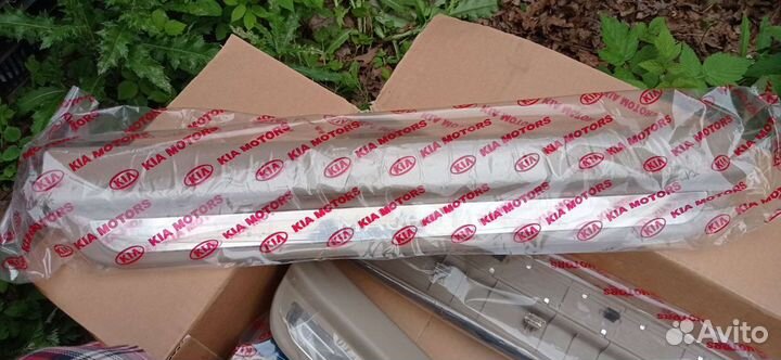 Накладки на внутреннюю часть порога kiamagentis II