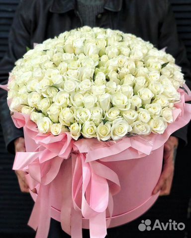 101 Белая роза в корзине 101 роза в коробке