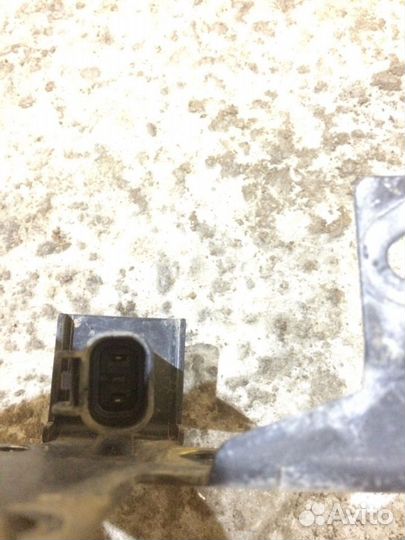 Киа Сид датчик открывания капота