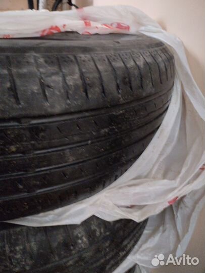 Yokohama BluEarth AE50 215/65 R17