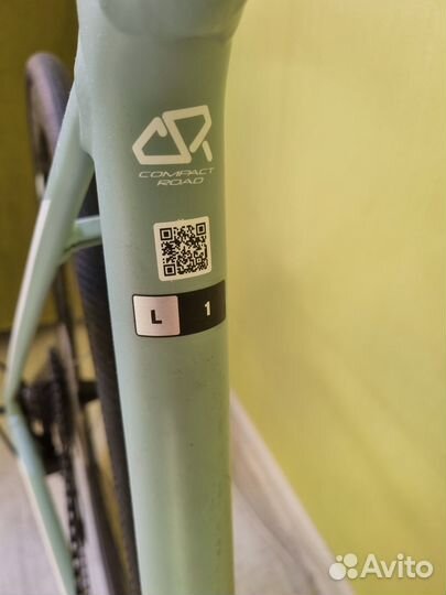 Шоссейный велосипед Giant Contend SL 1 Disc