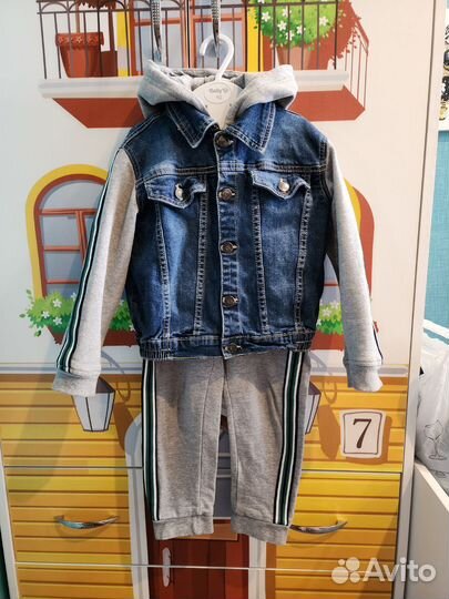Джинсовый костюм для мальчика 98-104