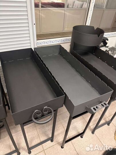 Мангал с подказанником