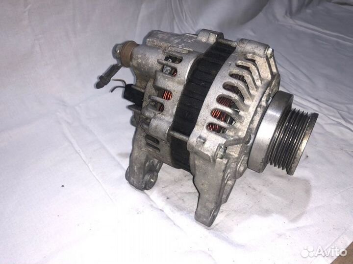 Генератор Renault Kangoo Clio Megane Duster