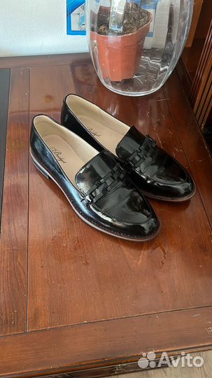 Лоферы женские