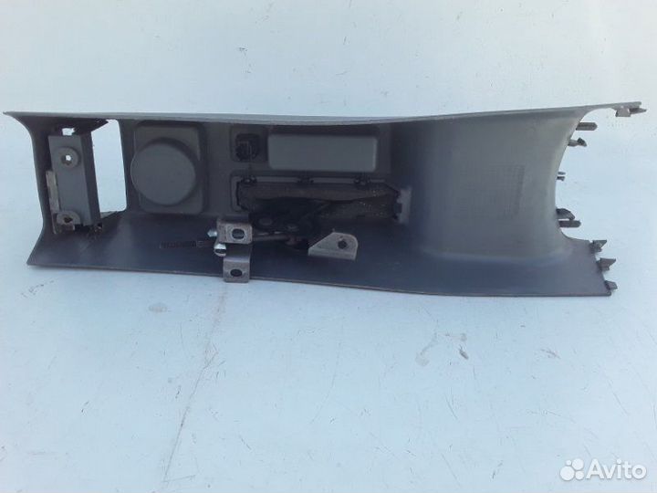 Консоль между сидений Skoda Octavia tour 1996-2010