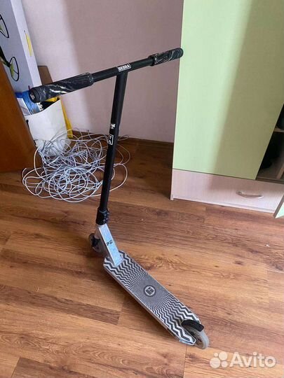 Трюковой самокат hipe h4