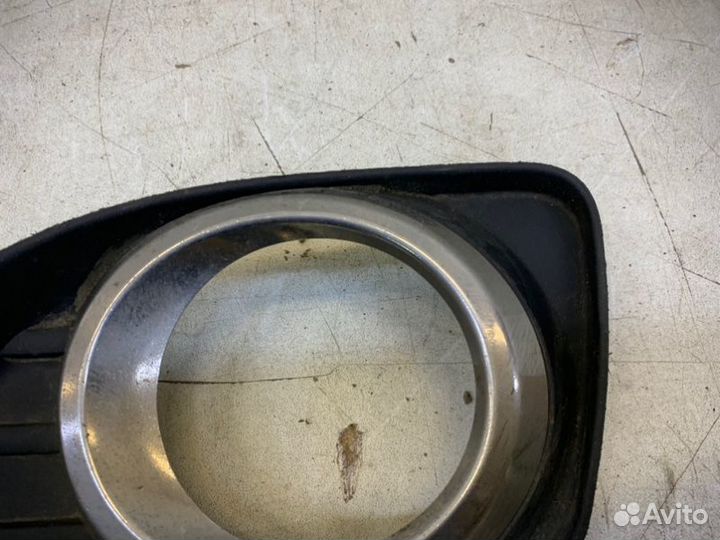 Рамка птф левая Toyota Camry 40 2009-2011